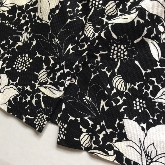 JCrew The Pencil skirt Size 6P - Picture 4 of 8